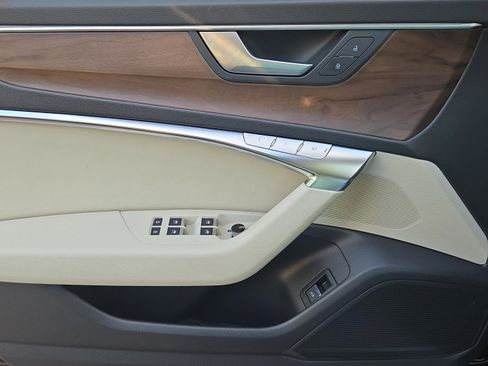 Used 2025 Audi A6 2.0T Premium image 26