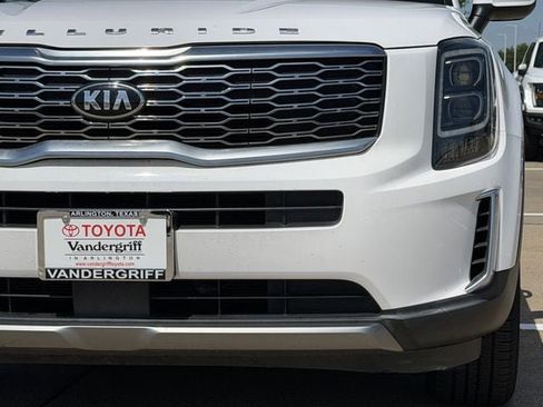 Used 2021 Kia Telluride EX w/ EX Premium Package FWD image 9