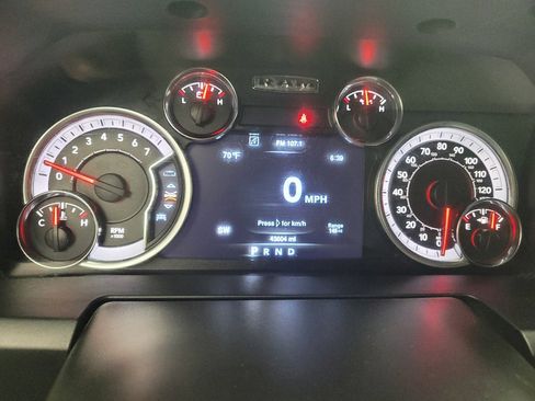 Used 2022 RAM 1500 Classic SLT w/ Electronics Group AWD/4WD image 23