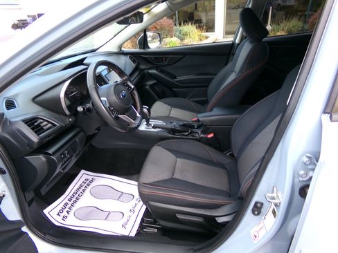 Used 2019 Subaru Crosstrek 2.0i Premium w/ Eyesight System image 12