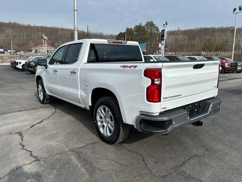 Used 2023 Chevrolet Silverado 1500 LTZ AWD/4WD image 3