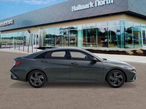 New 2026 Hyundai Elantra SEL Sport FWD image 7
