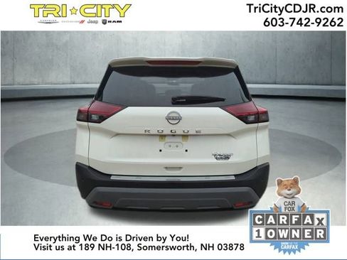 Used 2023 Nissan Rogue SV image 4