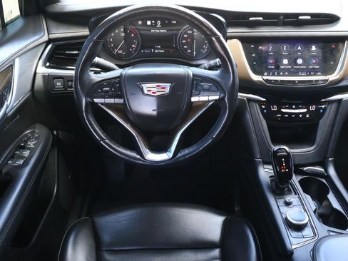 Used 2021 Cadillac XT6 Premium Luxury w/ Platinum Package image 15