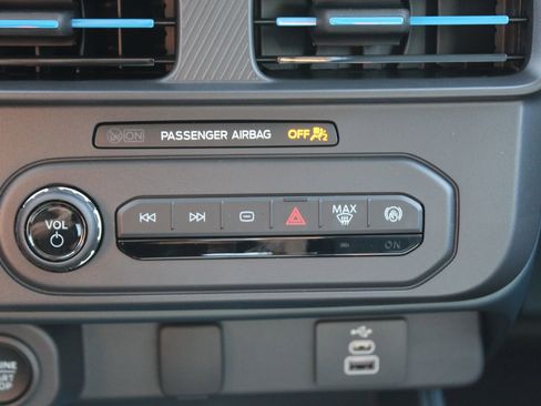 New 2025 Ford Maverick XLT w/ Equipment Group 301A image 26