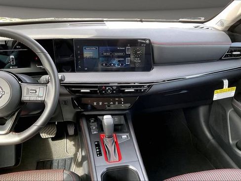 Certified 2025 Nissan Kicks SR w/ Interior Electronics Package FWD image 6