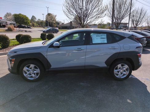New 2026 Hyundai Kona SE FWD image 4