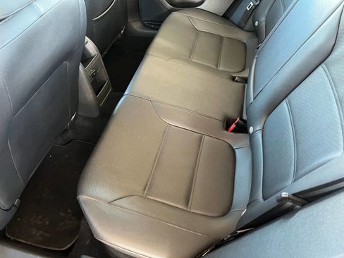 Used 2016 Volkswagen Jetta SEL Premium image 25