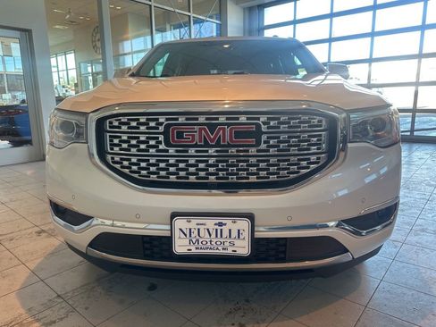 Used 2018 GMC Acadia Denali w/ Technology Package image 8