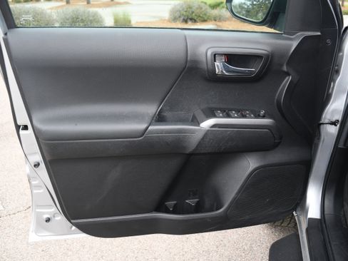 Certified 2023 Toyota Tacoma TRD Sport image 9