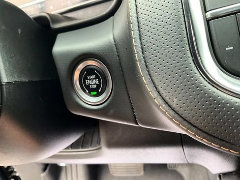 Used 2022 GMC Yukon AT4 w/ Technology Package AWD/4WD image 20