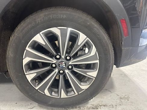 Used 2024 Buick Envision Preferred AWD/4WD image 9