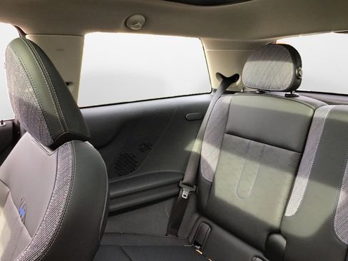 Certified 2025 MINI Cooper S image 13