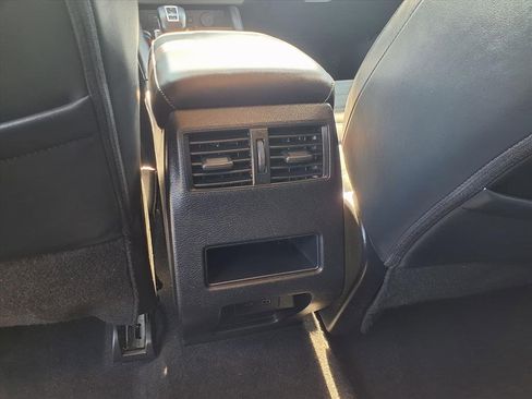 Used 2024 Mitsubishi Outlander SE Black Edition image 14