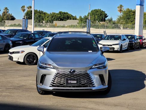 Used 2023 Lexus RX 350 AWD image 2