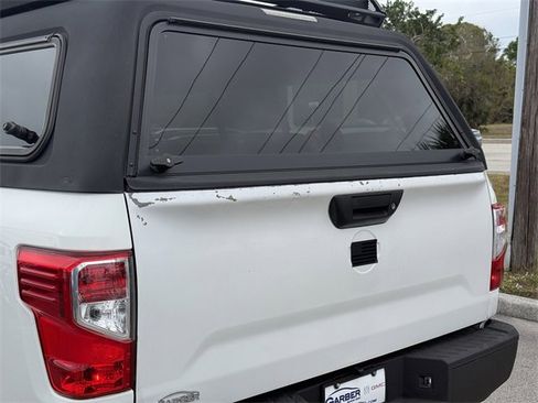 Used 2017 Nissan Titan S image 10
