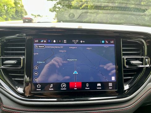 Used 2024 Dodge Durango GT image 28