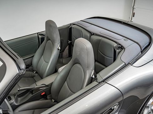 Used 2007 Porsche 911 Carrera RWD image 24