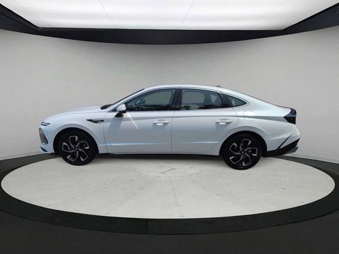 Used 2025 Hyundai Sonata SEL FWD image 5