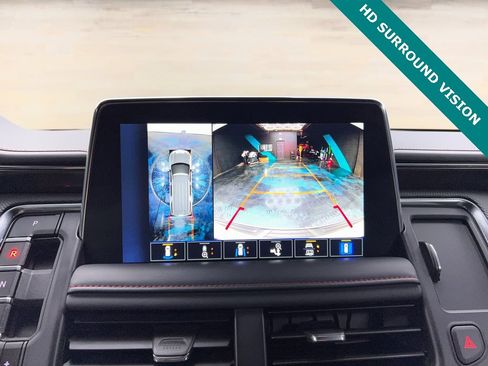 Used 2024 Chevrolet Suburban RST w/ Luxury Package image 9