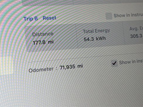 Used 2018 Tesla Model X 75D image 24