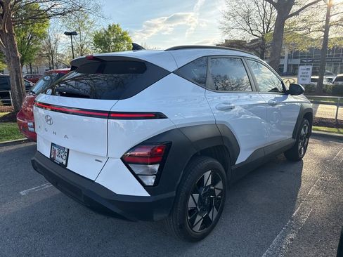 Used 2025 Hyundai Kona SEL image 3