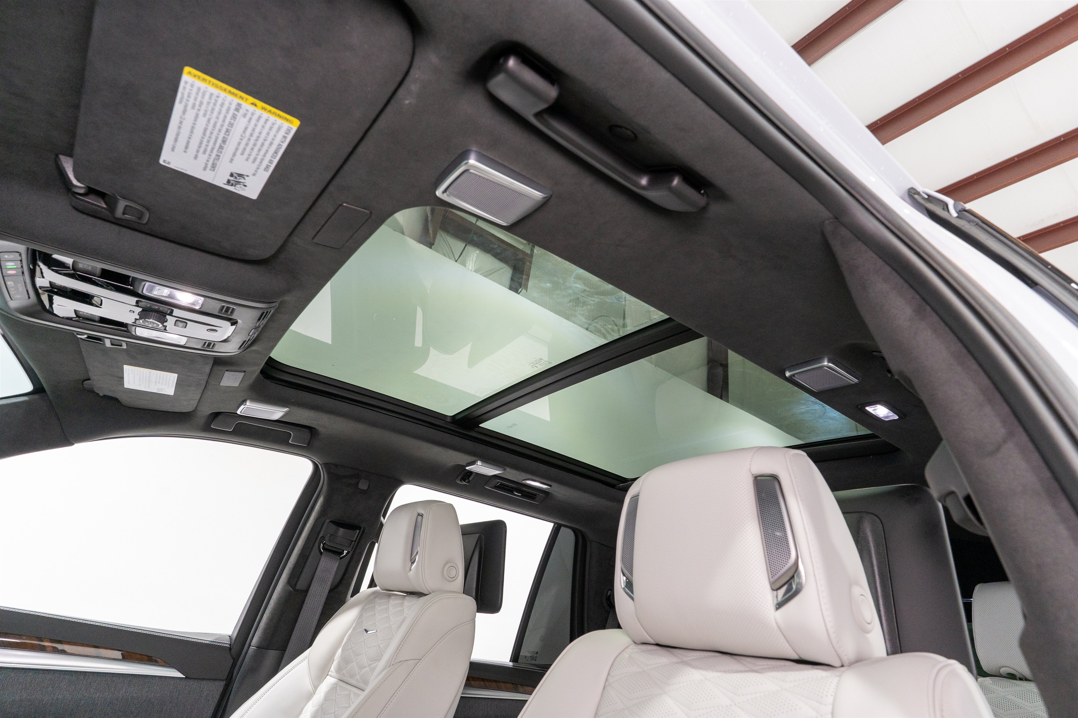 Used 2026 Cadillac Escalade Platinum Sport w/ LPO, ONYX Package AWD/4WD image 19