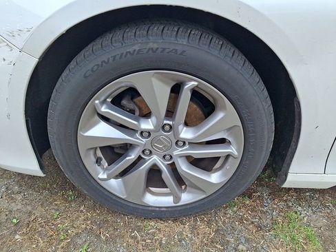 Used 2018 Honda Accord LX image 3