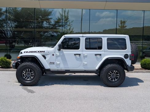 Used 2026 Jeep Wrangler Unlimited Rubicon w/ Xtreme 35 Tire Package AWD/4WD image 2