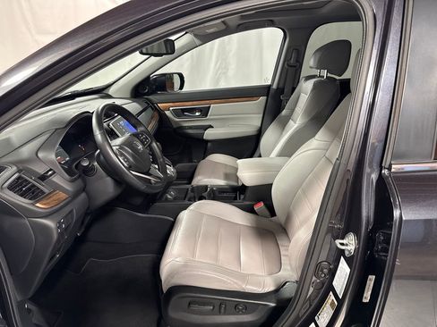 Used 2017 Honda CR-V Touring image 3