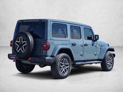 Used 2024 Jeep Wrangler Unlimited Sahara w/ Technology Group AWD/4WD image 5