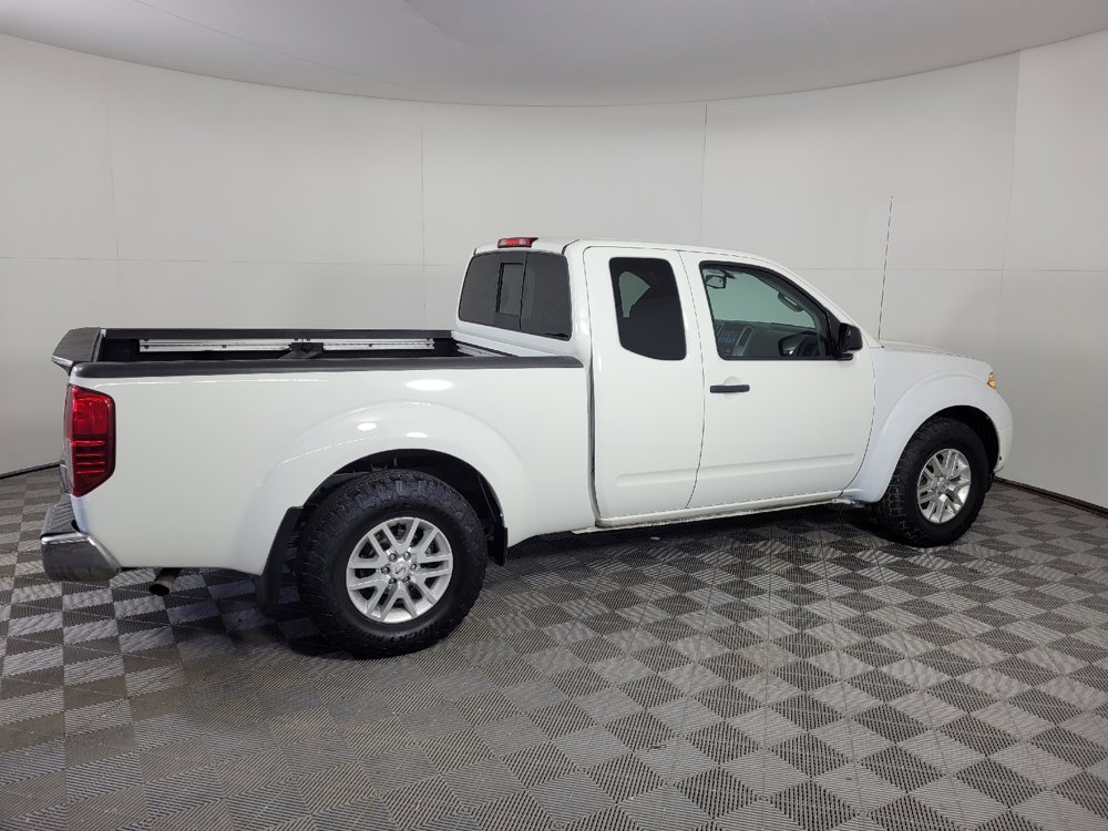 Used 2021 Nissan Frontier SV RWD image 10