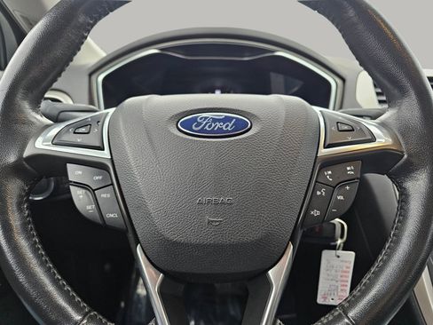 Used 2013 Ford Fusion Energi SE image 3
