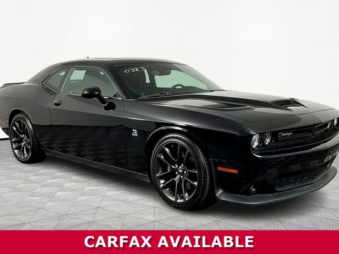 Used 2022 Dodge Challenger R/T Scat Pack w/ Driver Convenience Group RWD image 3