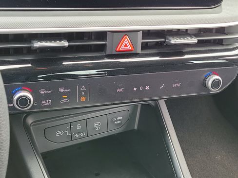 Used 2025 Kia K5 LXS image 27