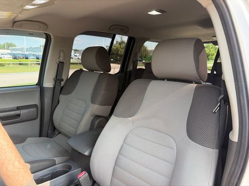 Used 2008 Nissan Xterra SE w/ Supplemental Air Bag Pkg AWD/4WD image 39