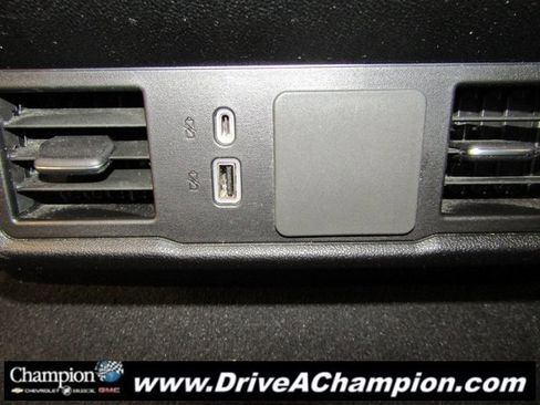 Certified 2024 Chevrolet Silverado 1500 Custom image 17