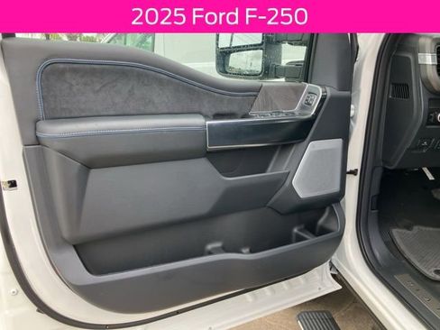 New 2025 Ford F250 Platinum AWD/4WD image 27
