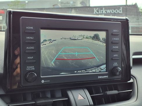 Certified 2021 Toyota RAV4 LE AWD/4WD image 8