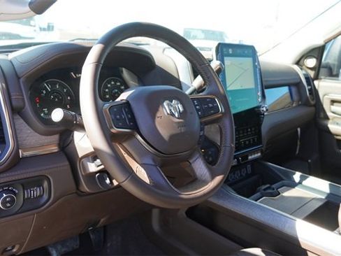 New 2025 RAM 2500 Limited image 18