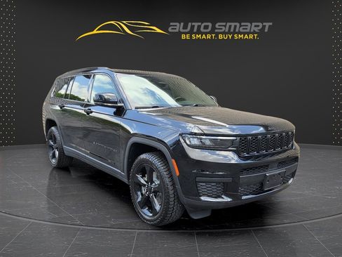 Used 2022 Jeep Grand Cherokee L Laredo AWD/4WD image 7