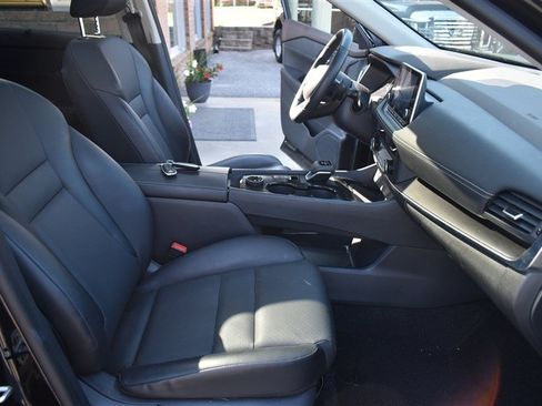 Used 2023 Nissan Rogue SV w/ SV Premium B Package AWD/4WD image 31