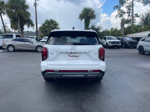 Used 2024 Hyundai Palisade SEL w/ Premium Package AWD/4WD image 5