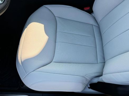 Used 2025 Land Rover Range Rover Sport SE image 27