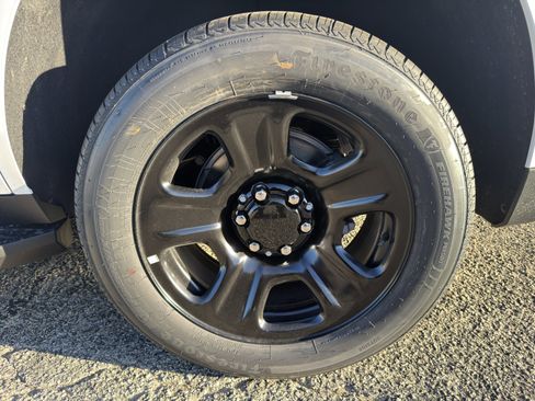 New 2025 Chevrolet Tahoe 4WD image 9