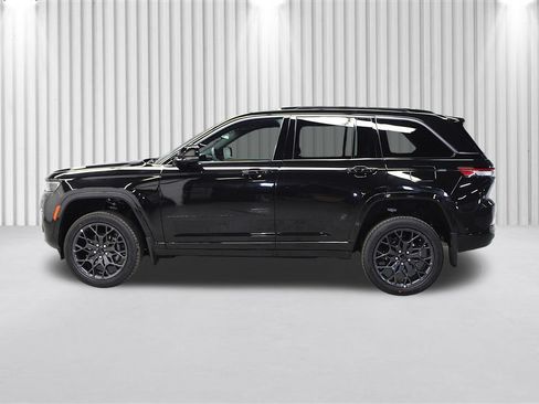New 2026 Jeep Grand Cherokee Summit AWD/4WD image 7