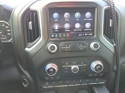 Used 2022 GMC Sierra 2500 AT4 w/ AT4 Premium Plus Package image 6