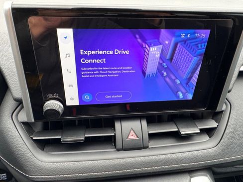 Used 2024 Toyota RAV4 XLE w/ Convenience Package image 17