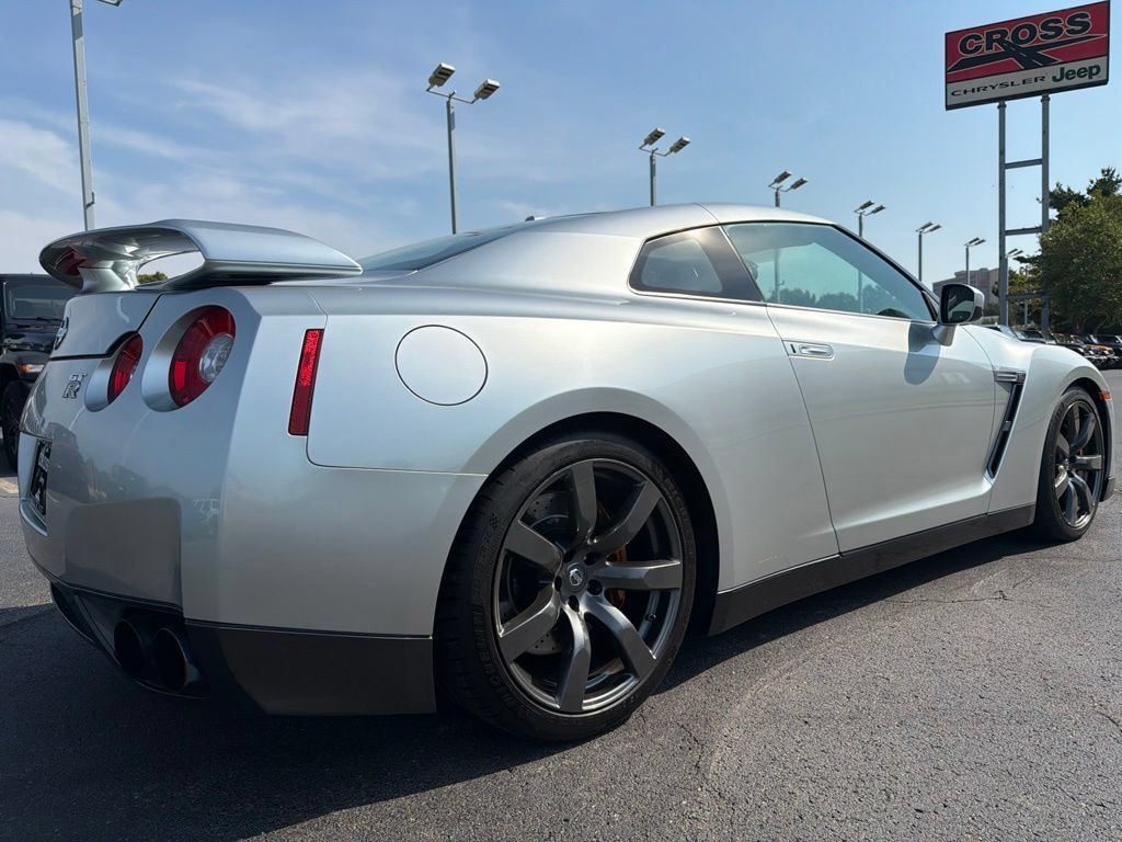 Used 2009 Nissan GT-R Premium AWD/4WD image 47