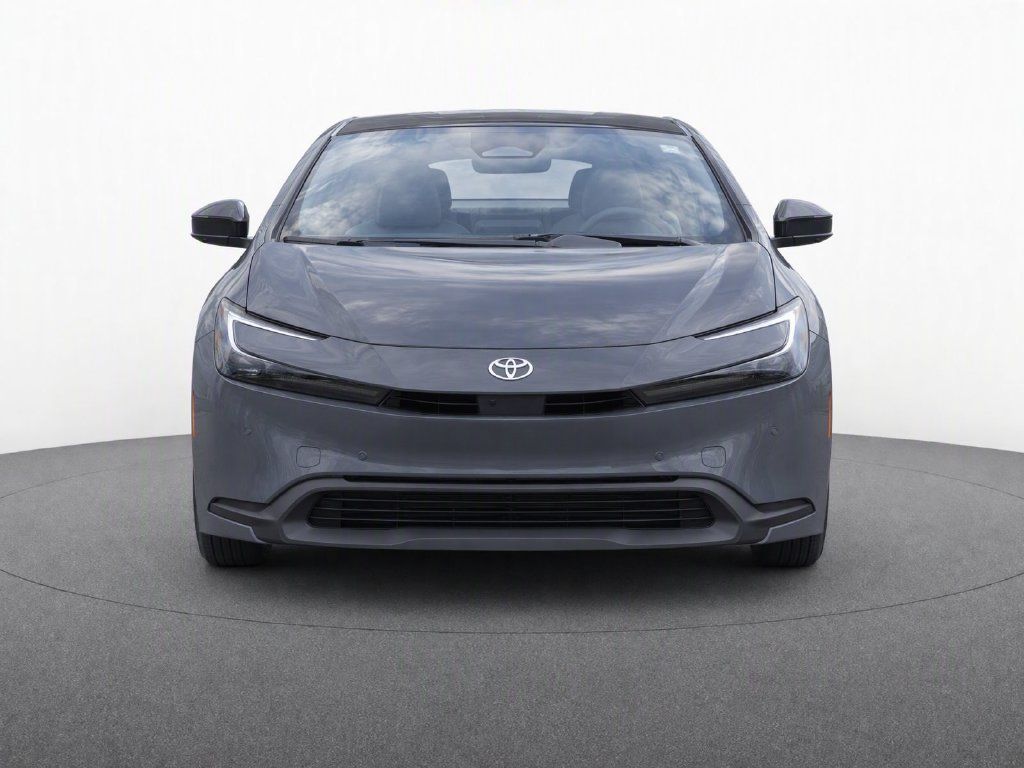 Used 2023 Toyota Prius LE FWD image 5